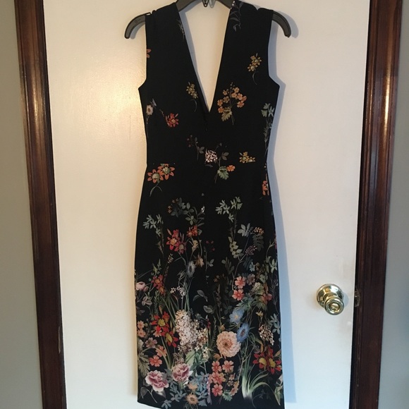 Black floral print dress - Picture 2 of 3